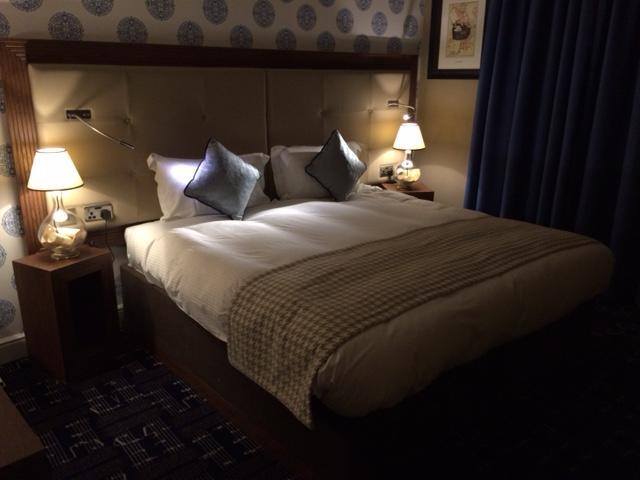 فندق The Crown Wetherspoon وورسيستير المظهر الخارجي الصورة